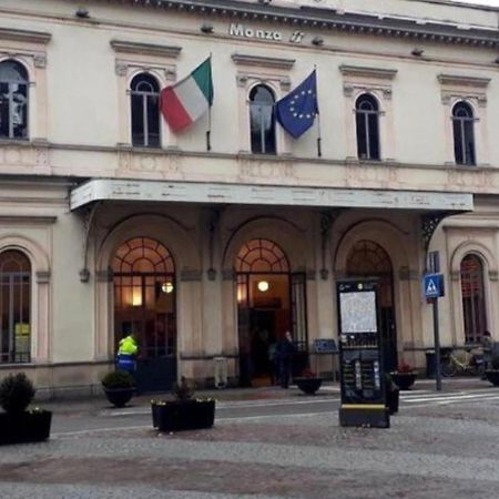 Tevere 20 House Monza Eksteriør billede