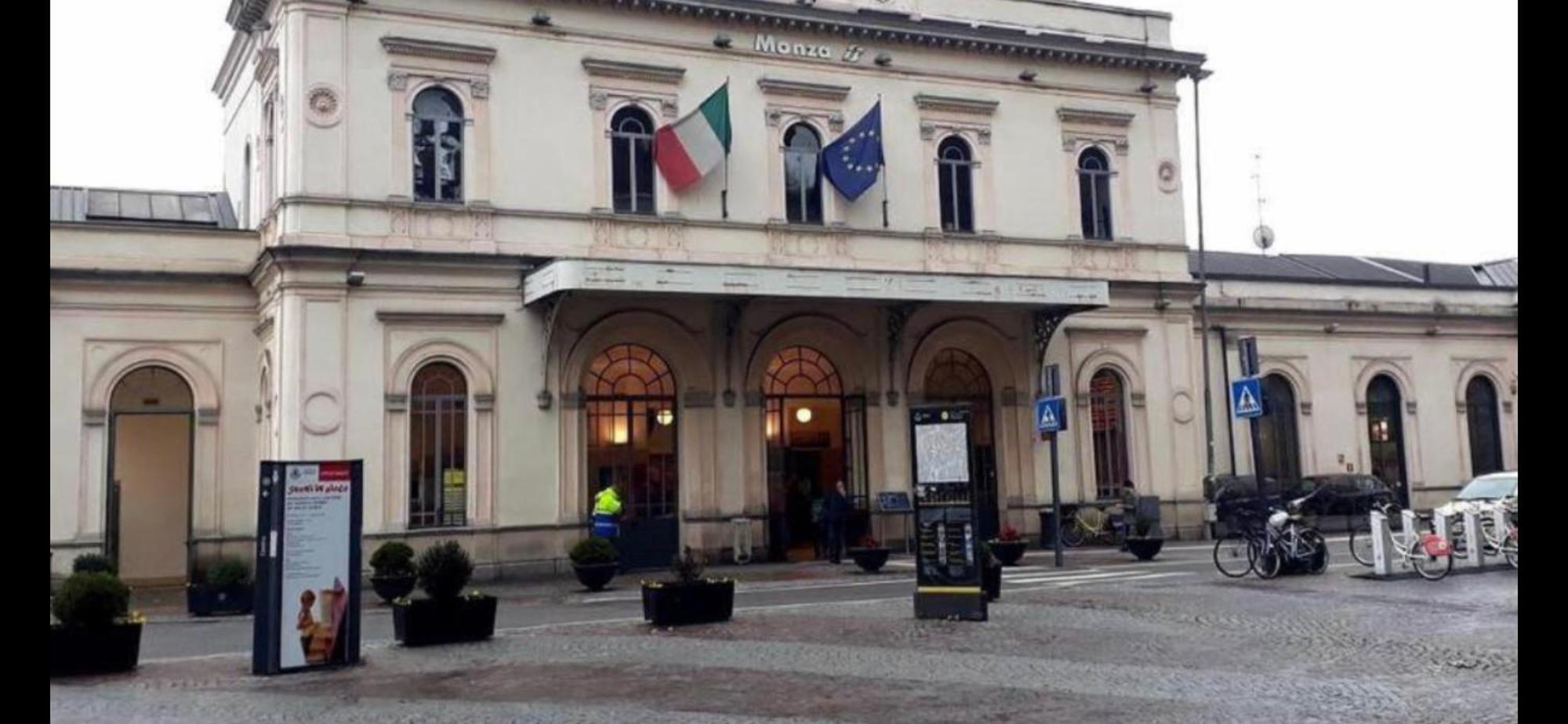 Tevere 20 House Monza Eksteriør billede